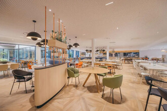 159 Rue Anatole France, Levallois-Perret for lease Interior Photo- Image 1 of 5