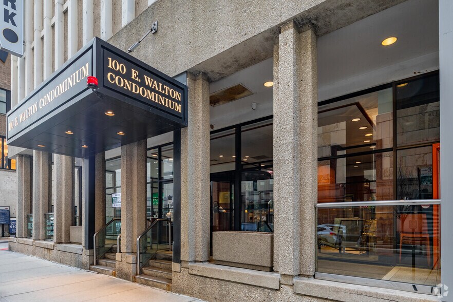 100 E Walton St, Chicago, IL à louer - Photo du bâtiment - Image 3 de 17
