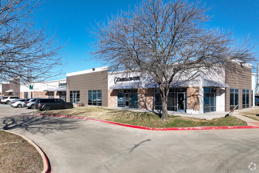 4927 Lake Ridge Pky, Grand Prairie, TX à louer - Photo du bâtiment - Image 2 de 7