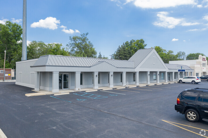 5450 Monroe St, Toledo, OH for sale - Building Photo - Image 1 of 1