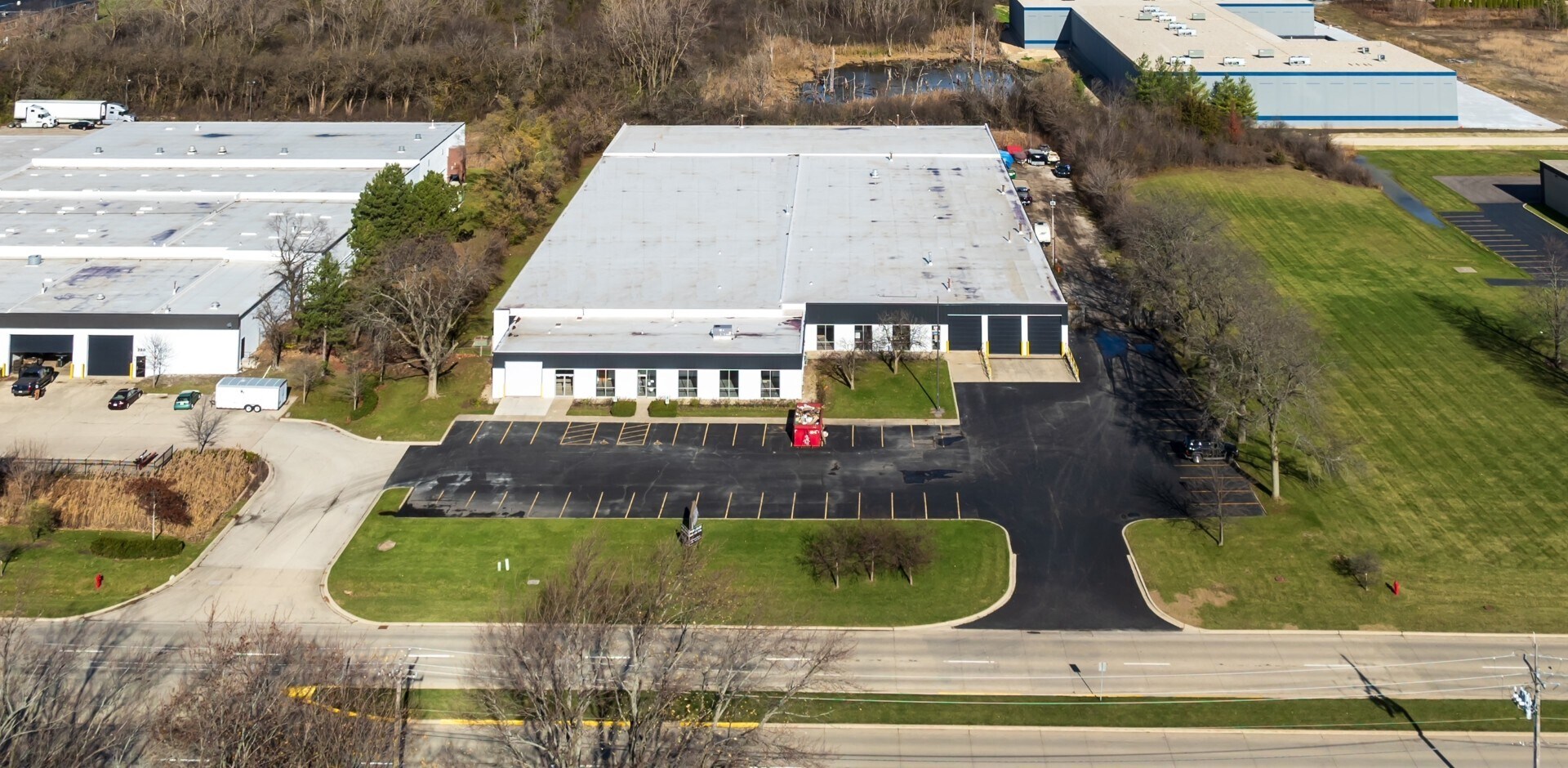 330 E Route 22, Lake Zurich, IL à vendre Photo du bâtiment- Image 1 de 8