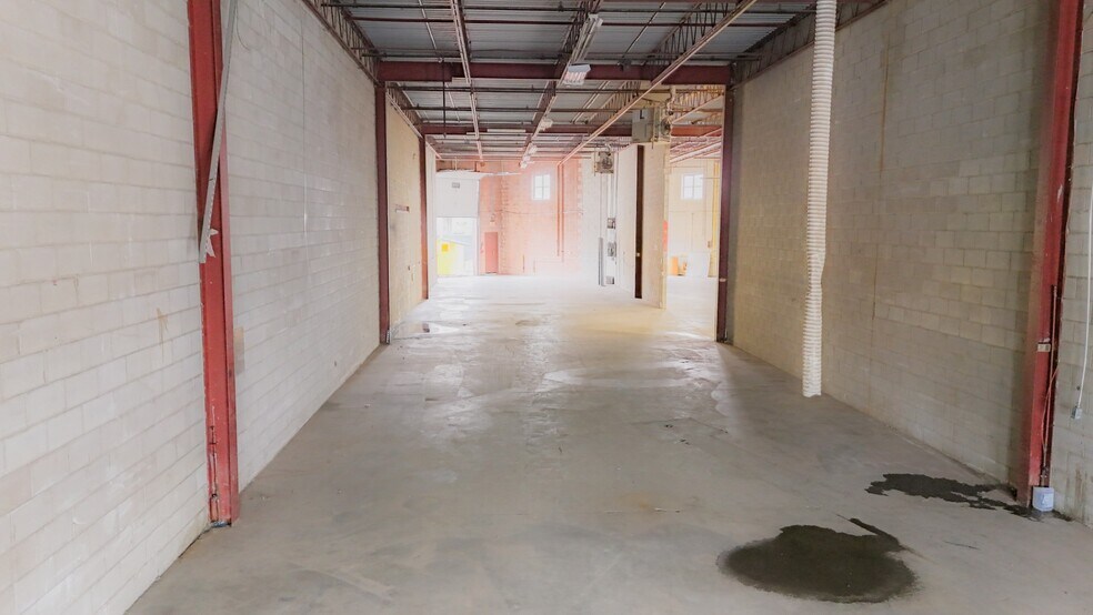 1235 Shawson Dr, Mississauga, ON à louer - Photo intérieure - Image 3 de 11