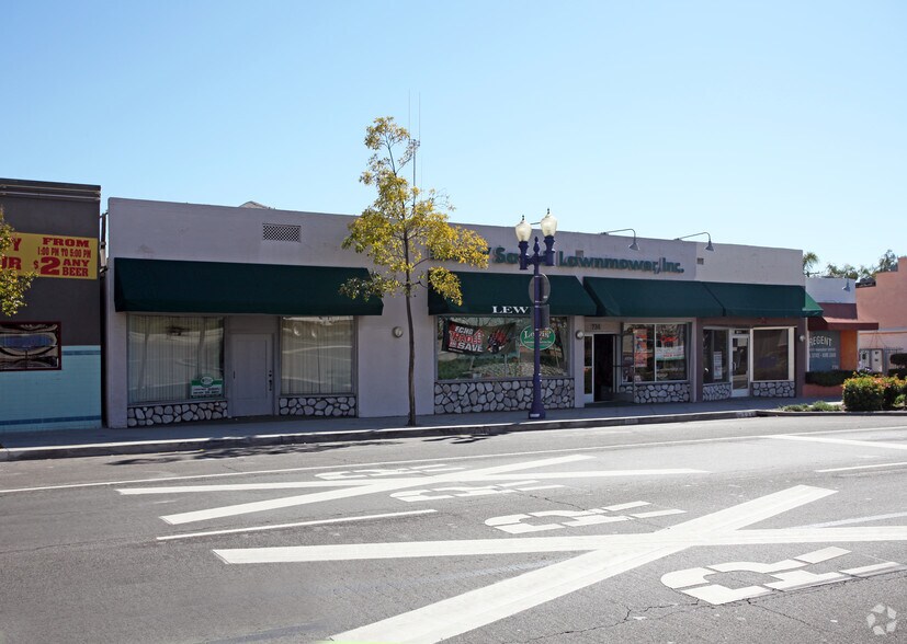 732-736 N Azusa Ave, Azusa, CA for lease - Building Photo - Image 2 of 5