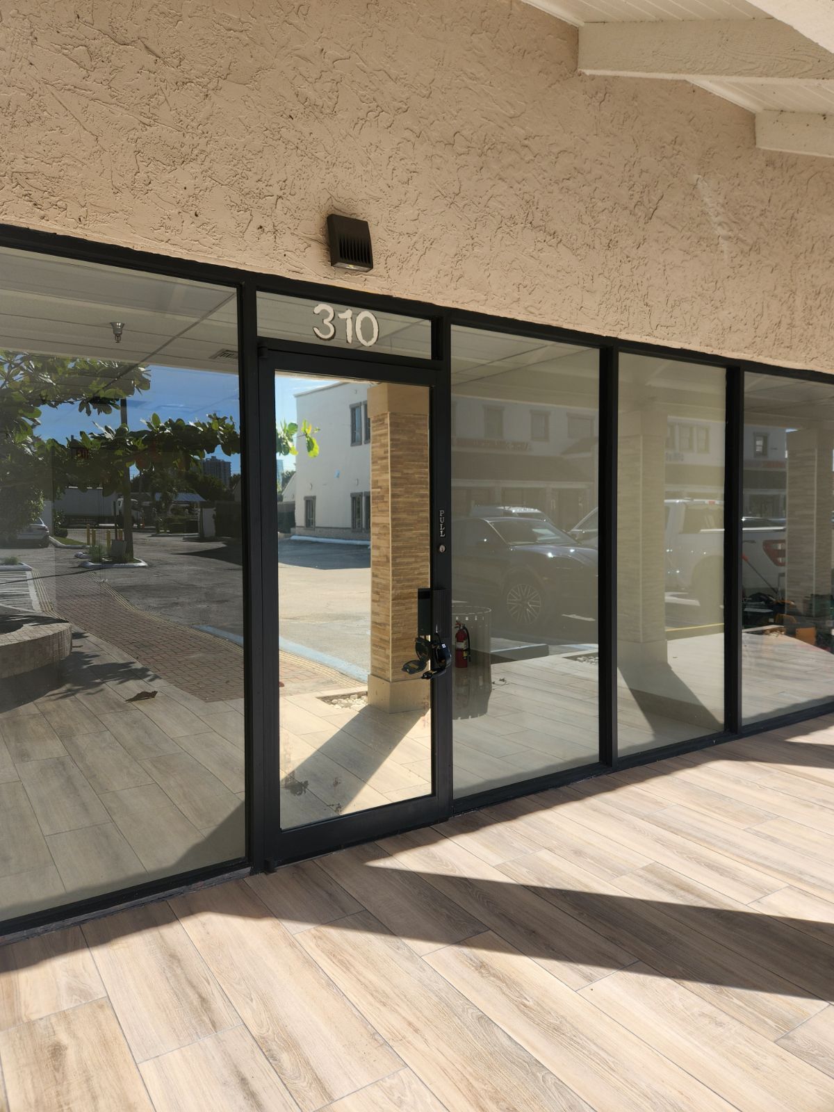 11575 US Route 1, Palm Beach Gardens, FL for lease Interior Photo- Image 1 of 3