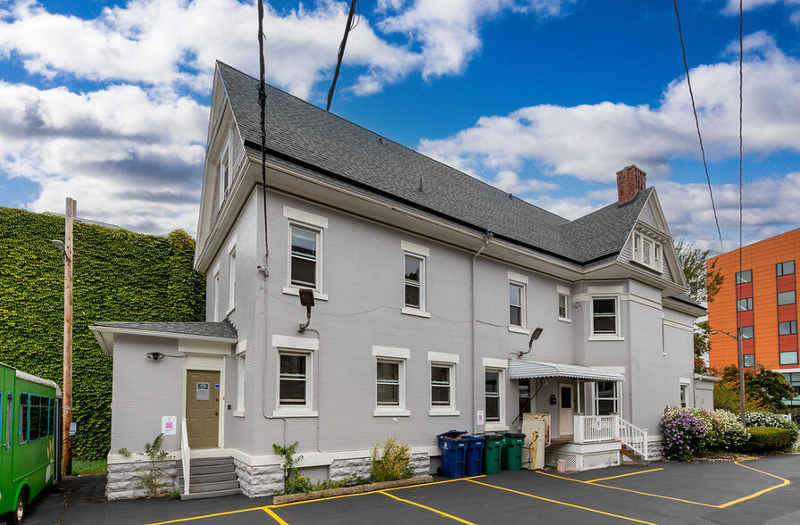 1092 Main St, Buffalo, NY for lease - Building Photo - Image 2 of 32