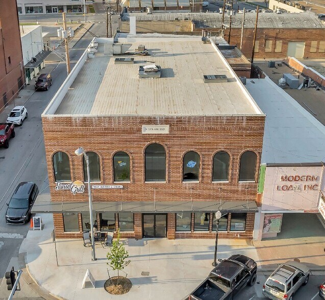 127 W Main St, Ardmore, OK à louer - Photo du bâtiment - Image 3 de 17