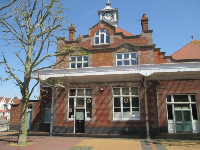 Station Rd, Bognor Regis for lease Building Photo- Image 1 of 3