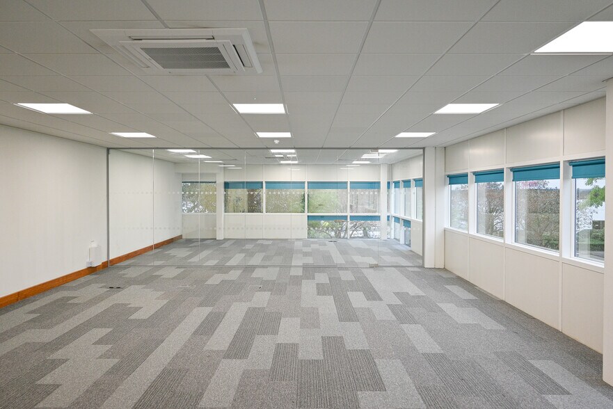 Sunrise Pky, Milton Keynes à louer - Photo du bâtiment - Image 3 de 18