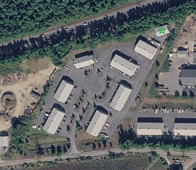 9 Commerce Way, Carver, MA à louer - Photo principale - Image 1 de 1