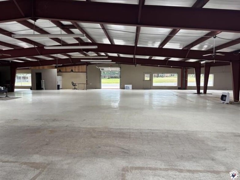 4210 E 9th St, Texarkana, AR for sale - Building Photo - Image 3 of 11