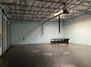 2800 Auto Plaza Dr, Tracy, CA for lease Interior Photo- Image 2 of 4