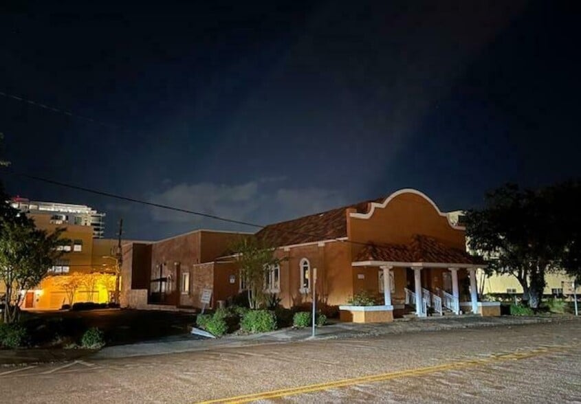 757 Arlington Ave N, Saint Petersburg, FL for lease - Building Photo - Image 2 of 16