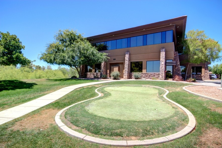 2500 S Power Rd, Mesa, AZ à louer - Photo du bâtiment - Image 2 de 6