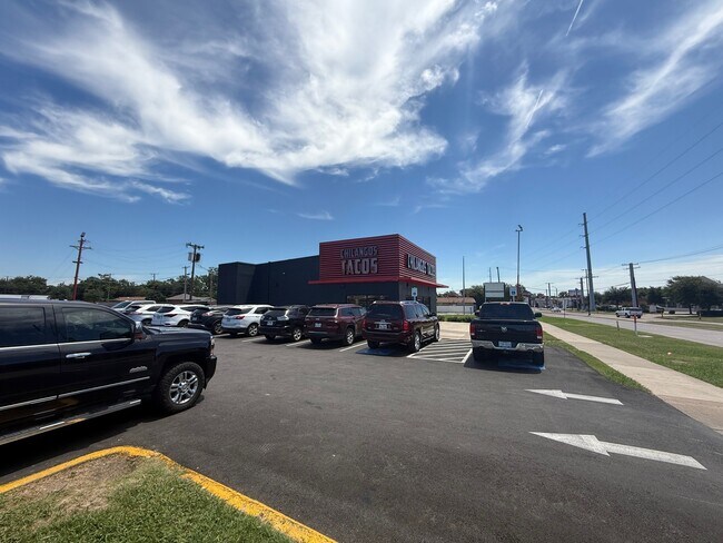 More details for 3321 Walnut St, Garland, TX - Retail for Sale