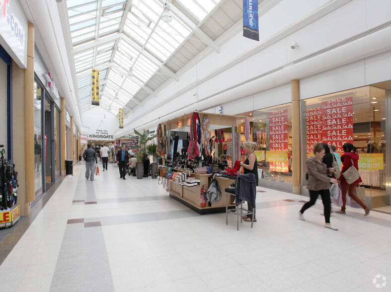 Kingsgate Shopping Centre, Huddersfield for lease - Interior Photo - Image 2 of 6