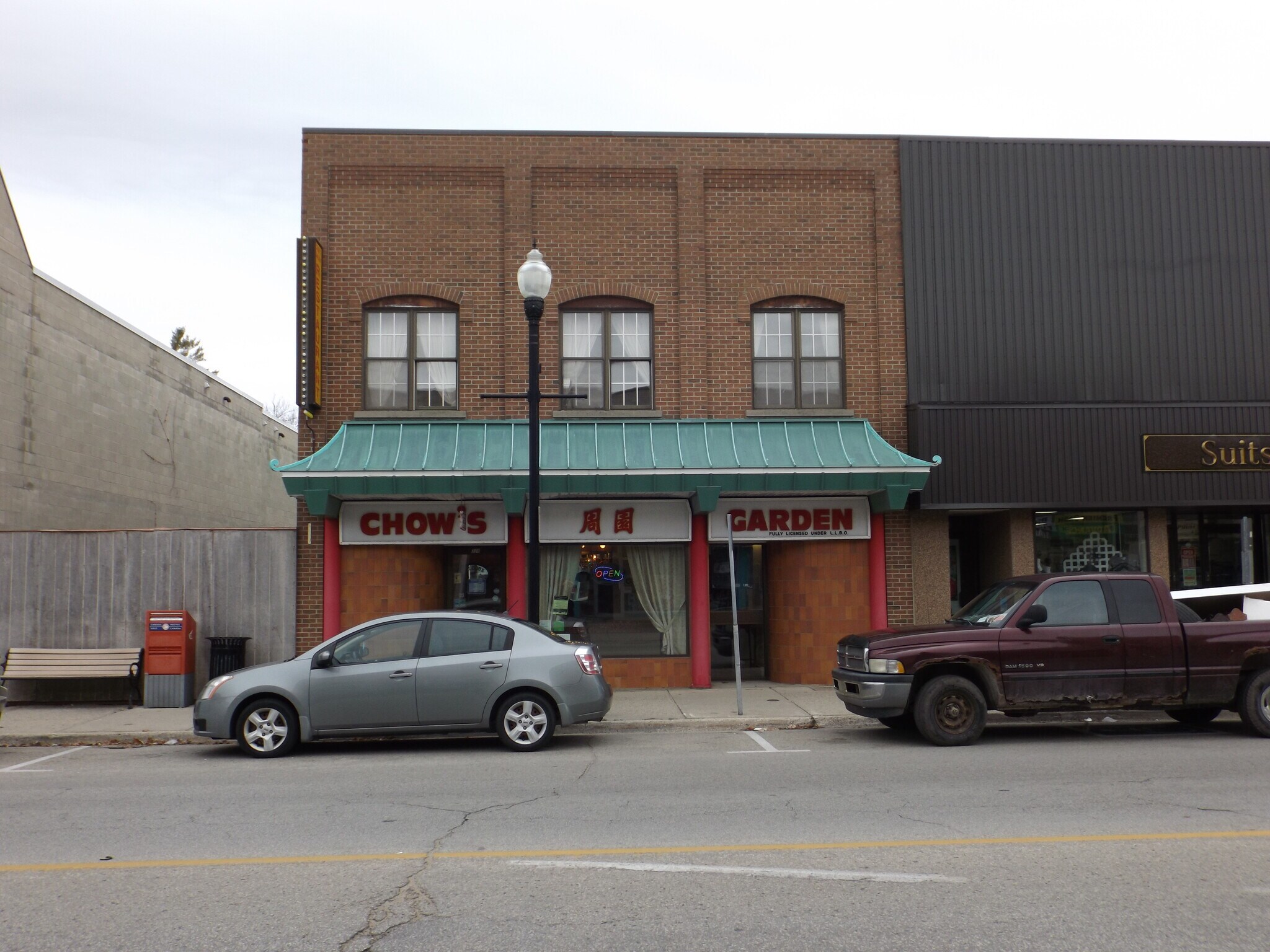 328 10th St, Hanover, ON for sale Primary Photo- Image 1 of 1