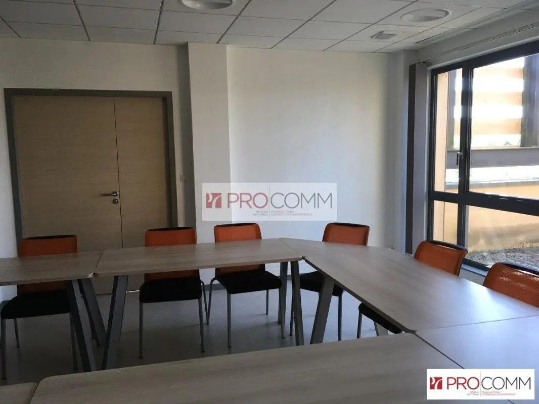 Bureau dans Chartres à louer Photo du bâtiment- Image 1 de 7