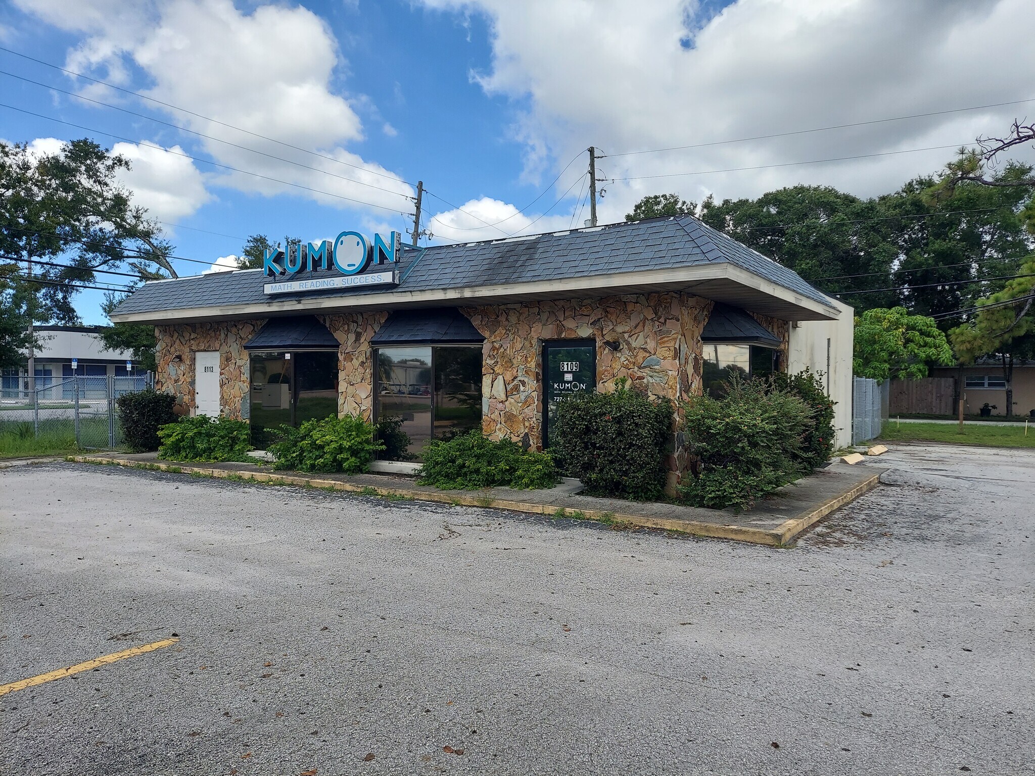 8109-8113 Ulmerton Rd, Largo, FL à vendre Photo du bâtiment- Image 1 de 7