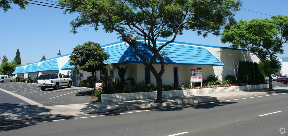 1663-1677 E Del Amo Blvd, Carson, CA à louer - Photo du bâtiment - Image 3 de 10