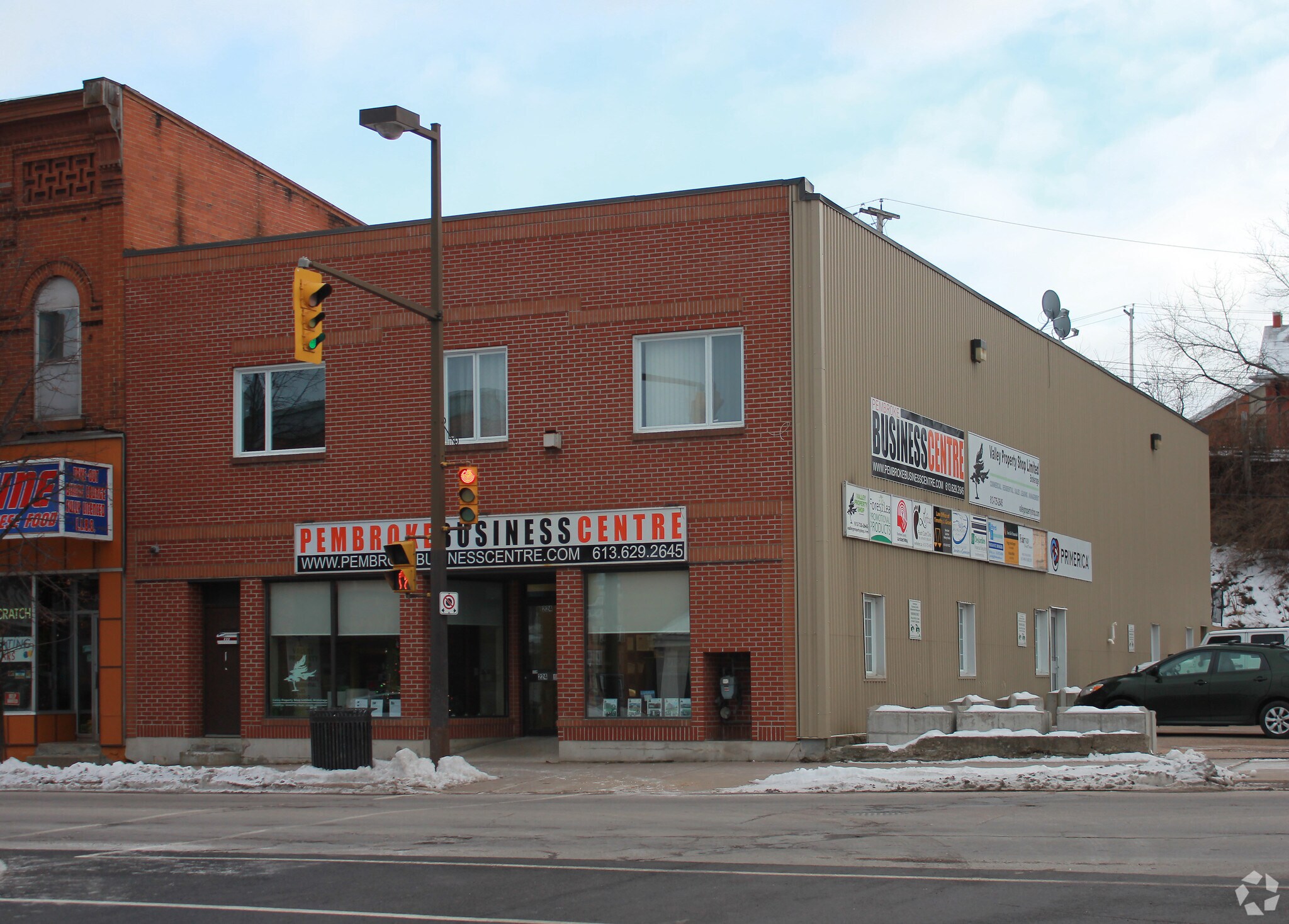 224 Pembroke St W, Pembroke, ON for sale Primary Photo- Image 1 of 1