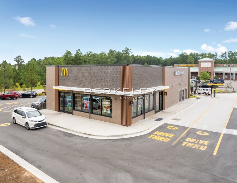 200 Capital Dr, Carthage, NC for sale - Primary Photo - Image 1 of 2