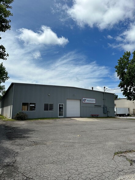 209 Century Ct, Franklin, TN for lease - Building Photo - Image 3 of 7