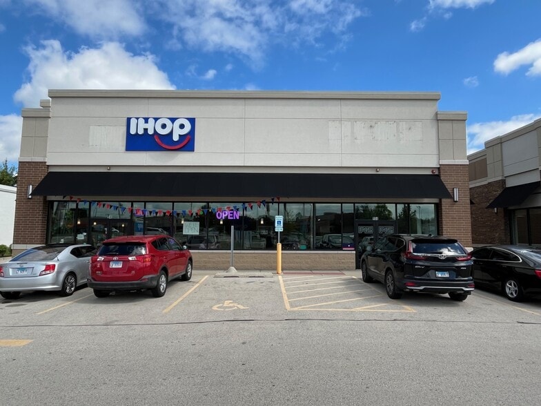 948 E Dundee Rd, Palatine, IL for lease - Building Photo - Image 3 of 5