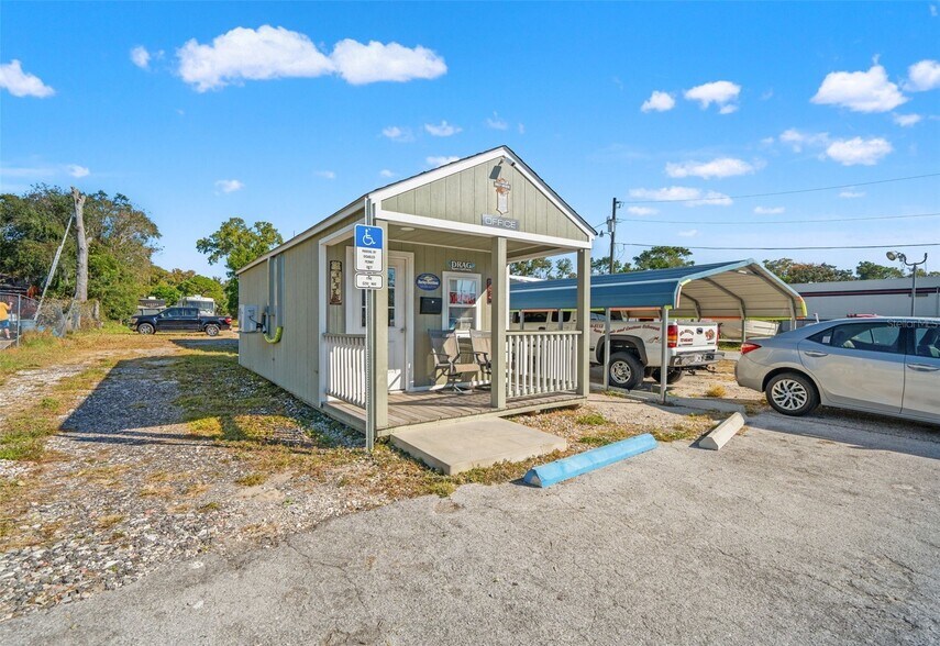 9539 State Road 52, Hudson, FL à vendre - Photo du bâtiment - Image 2 de 20