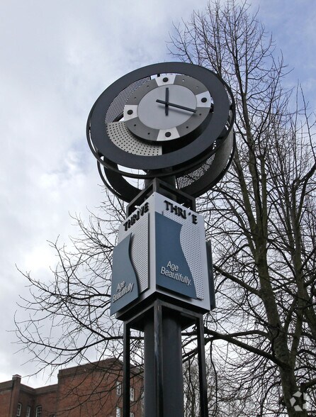 407 NW 17th Ave, Portland, OR for lease - Building Photo - Image 2 of 15