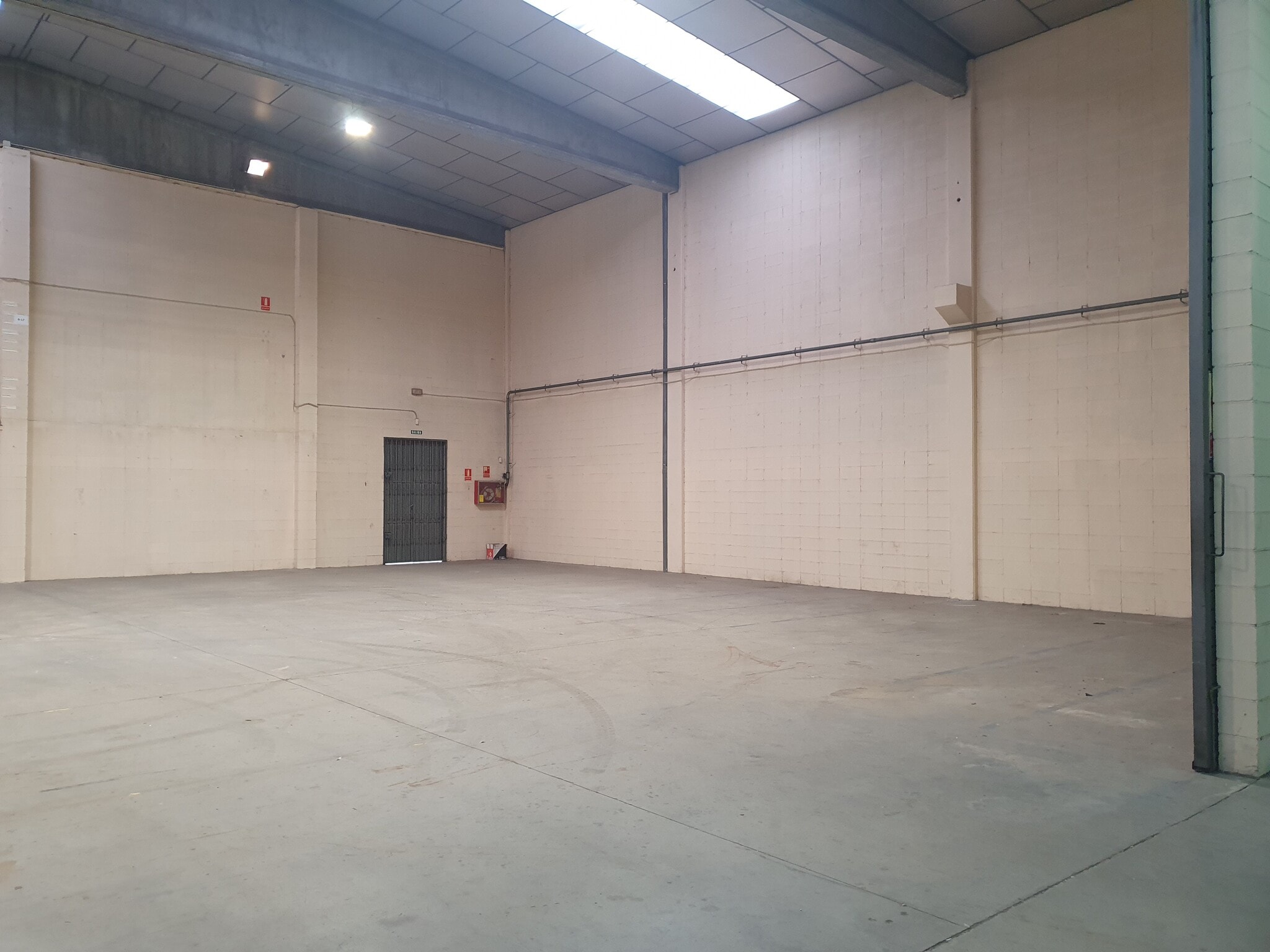 Carrer dels Motors, 306-308, L'Hospitalet de Llobregat, Barcelona à louer Photo intérieure- Image 1 de 5