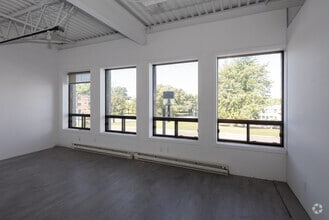 9681-9725 Rue Clément, Montréal, QC for lease Interior Photo- Image 1 of 3