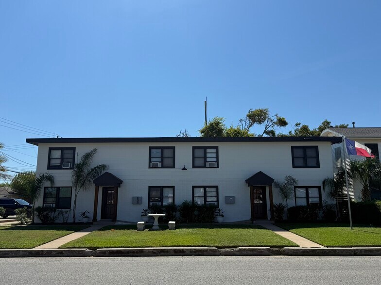 5103 Avenue O, Galveston, TX à vendre - Photo du bâtiment - Image 2 de 24