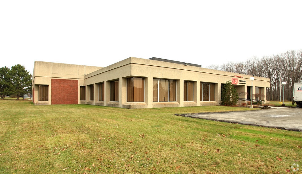 16625 Granite Rd, Maple Heights, OH for sale - Building Photo - Image 2 of 5