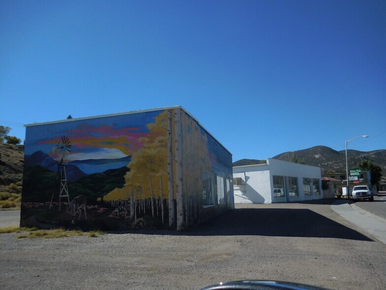 1351 Aultman, Ely, NV à vendre - Photo du bâtiment - Image 2 de 11