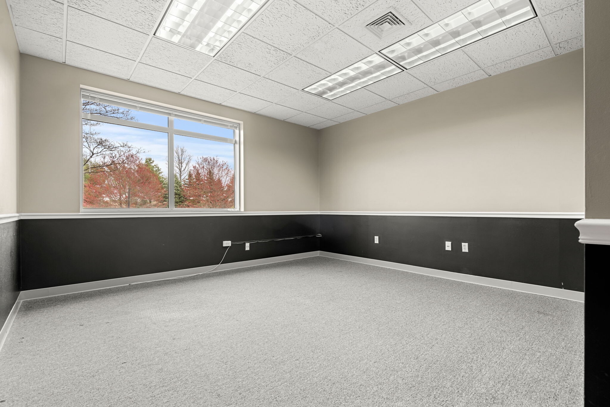 140 Commonwealth Ave, Danvers, MA for lease Building Photo- Image 1 of 3