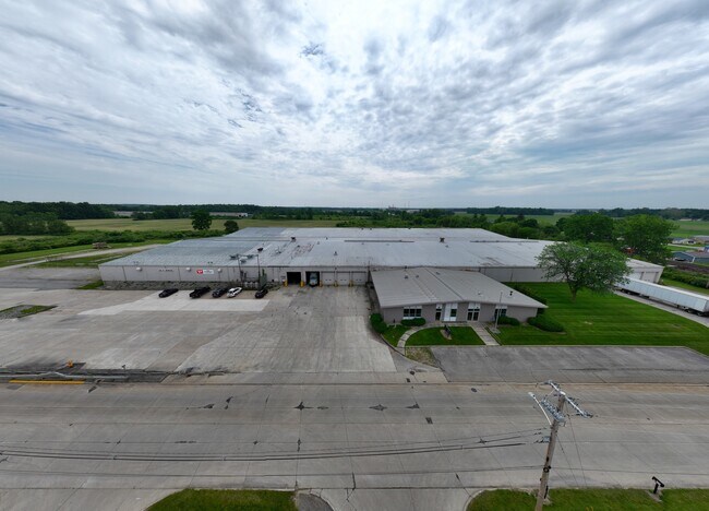 Plus de détails pour 301 N Taylor Rd, Garrett, IN - Industriel à louer