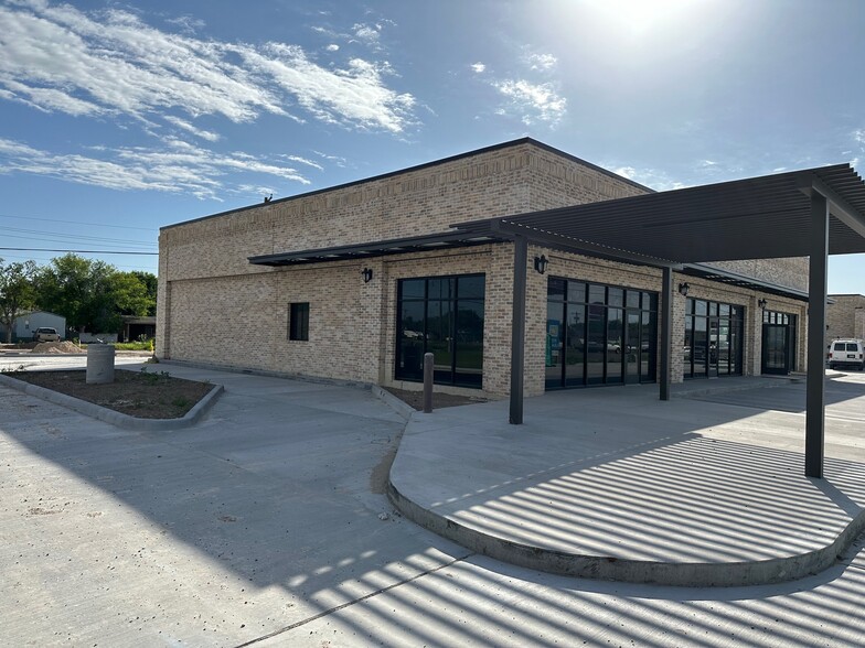 4343 E US Highway 83, Rio Grande City, TX for lease - Building Photo - Image 3 of 4