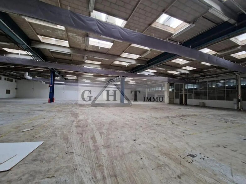 Industrial in Bezons for lease - Interior Photo - Image 1 of 10