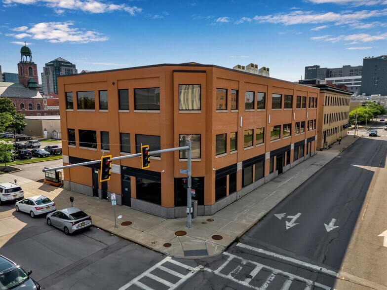 520 Ellicott St, Buffalo, NY for lease - Building Photo - Image 1 of 8