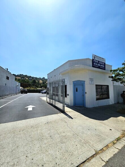 3508 Eagle Rock Blvd, Los Angeles, CA à louer - Photo du bâtiment - Image 2 de 3