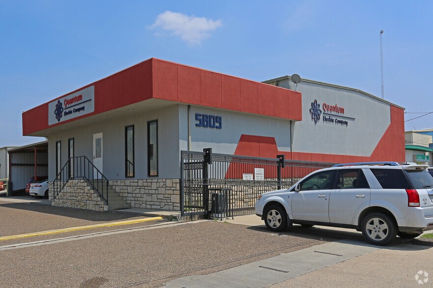 5809 East Dr, Laredo, TX à vendre - Photo principale - Image 1 de 31