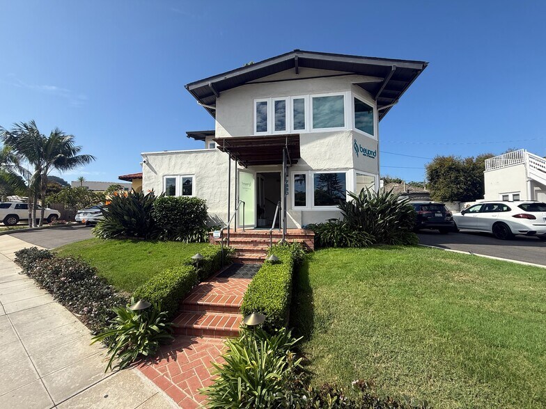 7880 Exchange Pl, La Jolla, CA à louer - Photo du bâtiment - Image 1 de 67
