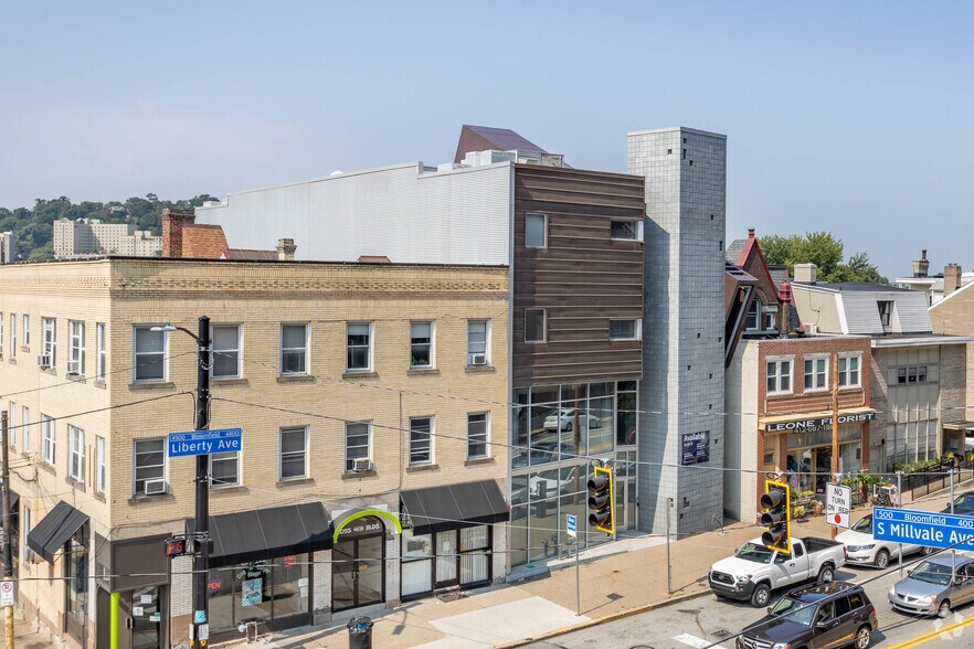 4824 Liberty Ave, Bloomfield, PA à louer - Photo principale - Image 1 de 22