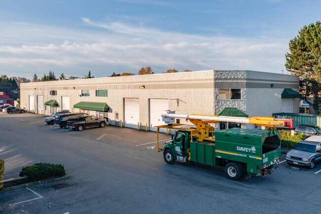 Plus de détails pour 19323 94th Ave, Surrey, BC - Industriel à vendre