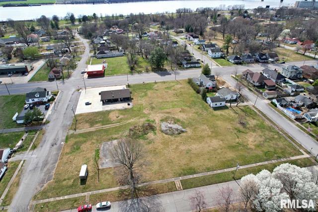 613 E 5th St, Metropolis, IL à vendre - Photo du bâtiment - Image 3 de 10