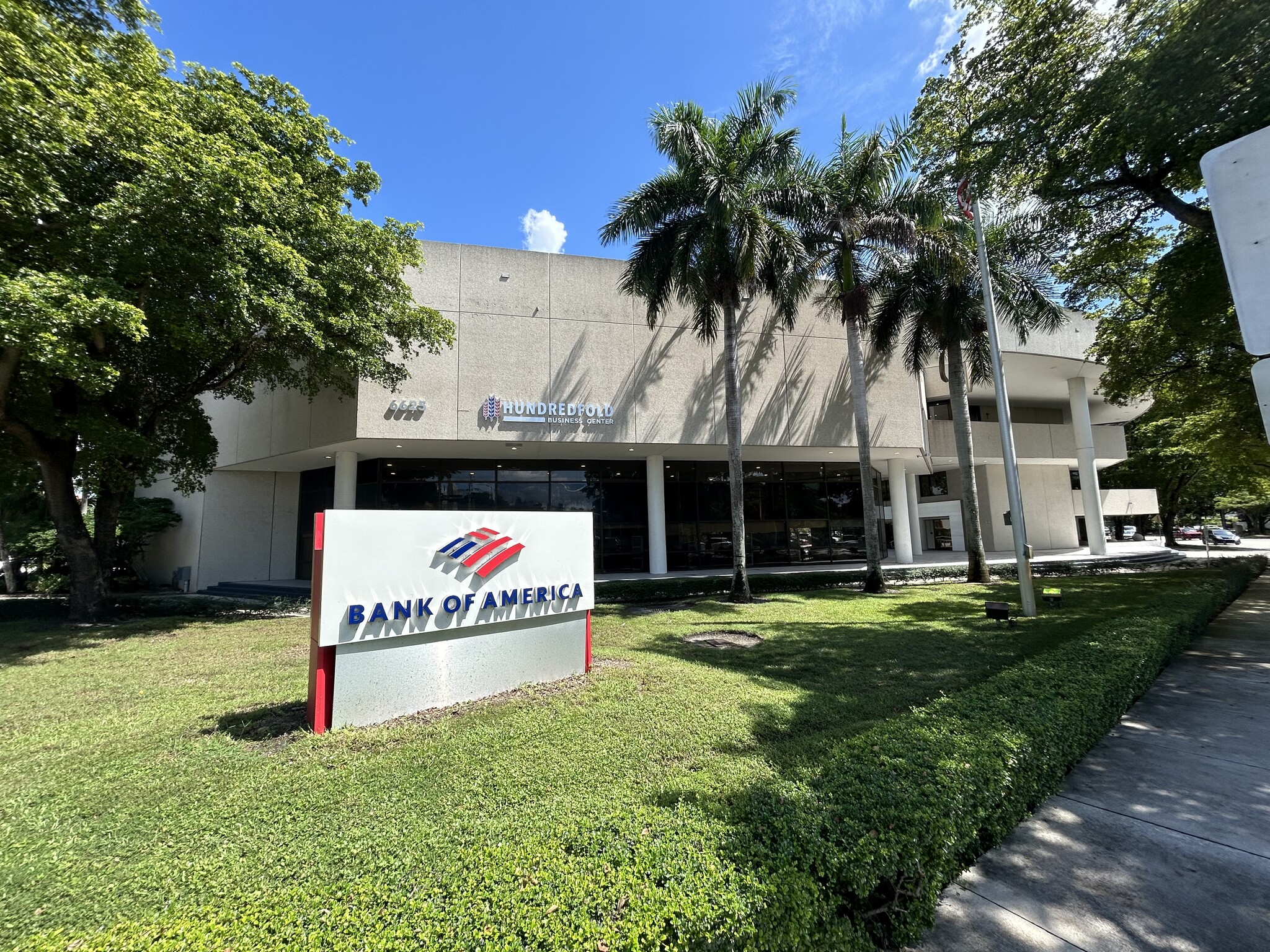 6625 Miami Lakes Dr, Miami Lakes, FL for lease Building Photo- Image 1 of 13