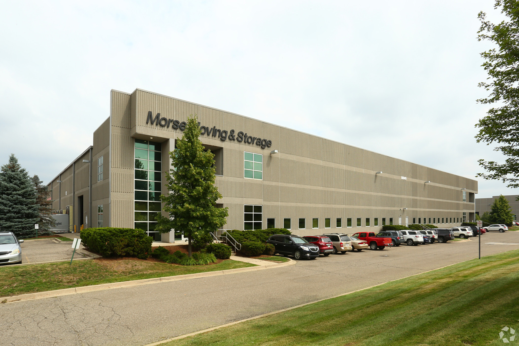 10049 Harrison Rd, Romulus, MI for lease Primary Photo- Image 1 of 8