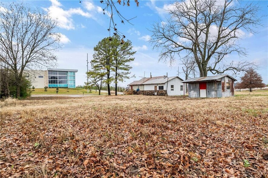 4577 SW Regional Airport Blvd, Bentonville, AR for sale - Primary Photo - Image 2 of 11