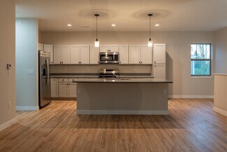 Plus de détails pour 108 th St & Oklahoma Ave ,, West Allis, WI - Multi-résidentiel à vendre