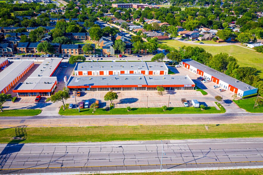4111 US Highway 80, Mesquite, TX à louer - Photo du bâtiment - Image 2 de 11